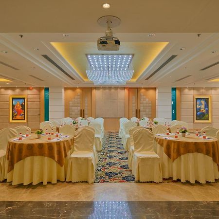 Skk Blu Hotel & Spa Ουνταϊπούρ Εξωτερικό φωτογραφία