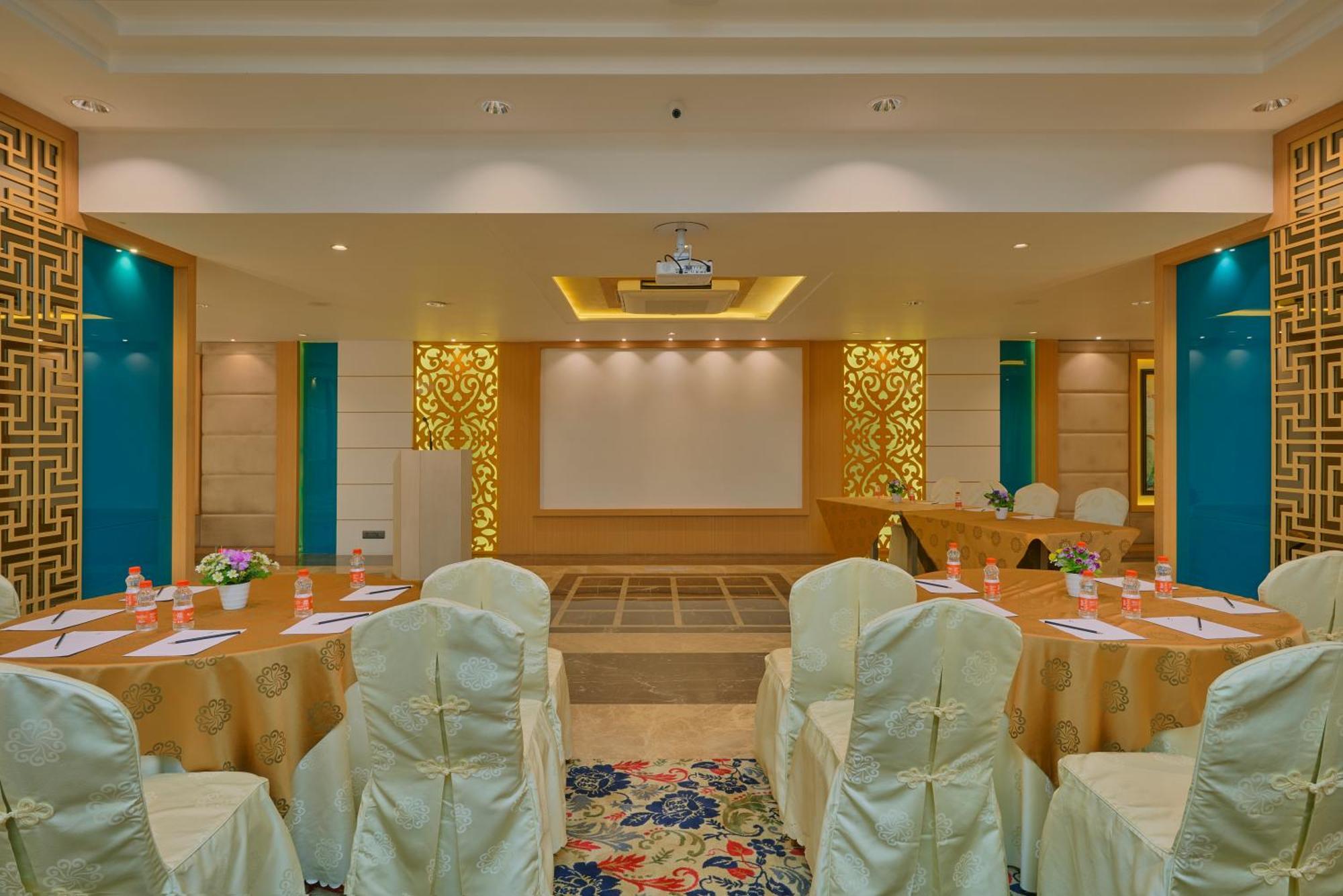 Skk Blu Hotel & Spa Ουνταϊπούρ Εξωτερικό φωτογραφία