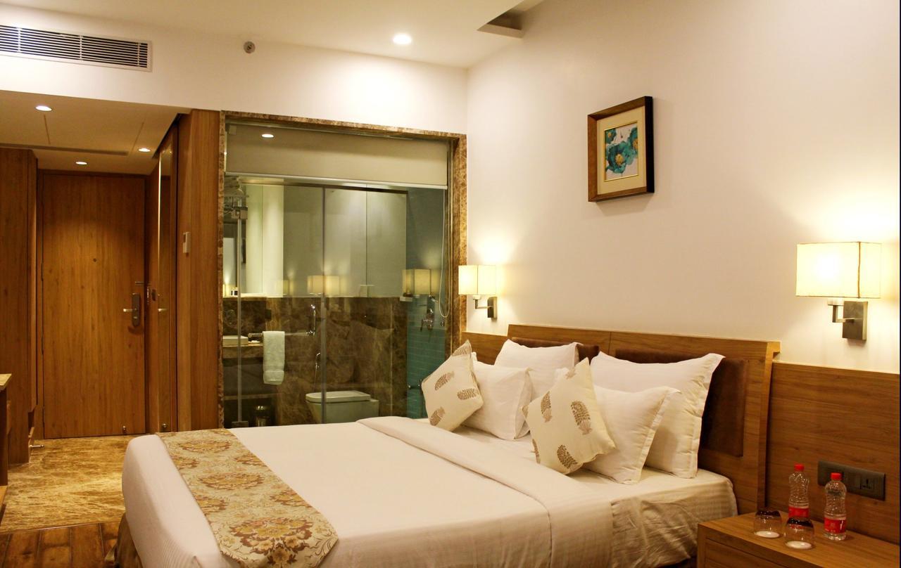 Skk Blu Hotel & Spa Ουνταϊπούρ Εξωτερικό φωτογραφία