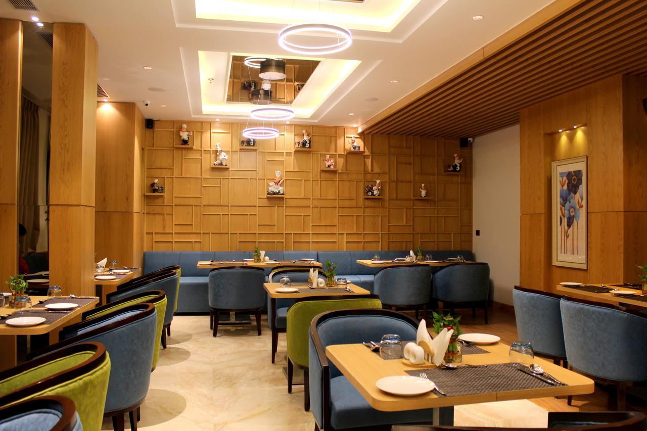 Skk Blu Hotel & Spa Ουνταϊπούρ Εξωτερικό φωτογραφία