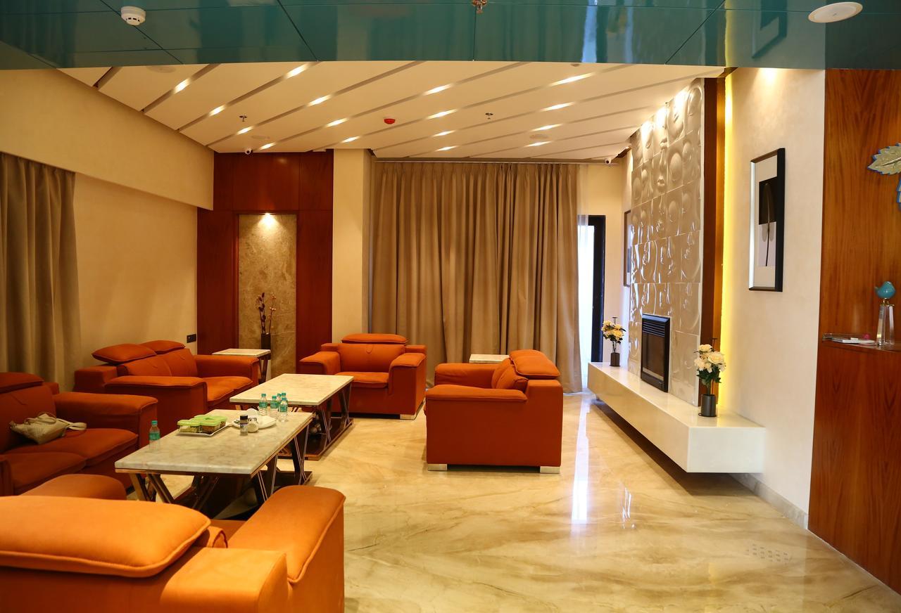 Skk Blu Hotel & Spa Ουνταϊπούρ Εξωτερικό φωτογραφία