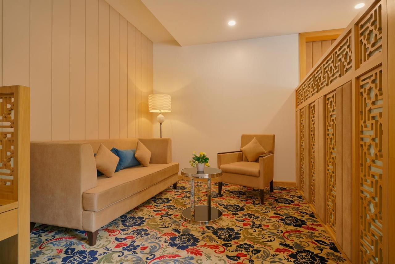 Skk Blu Hotel & Spa Ουνταϊπούρ Εξωτερικό φωτογραφία