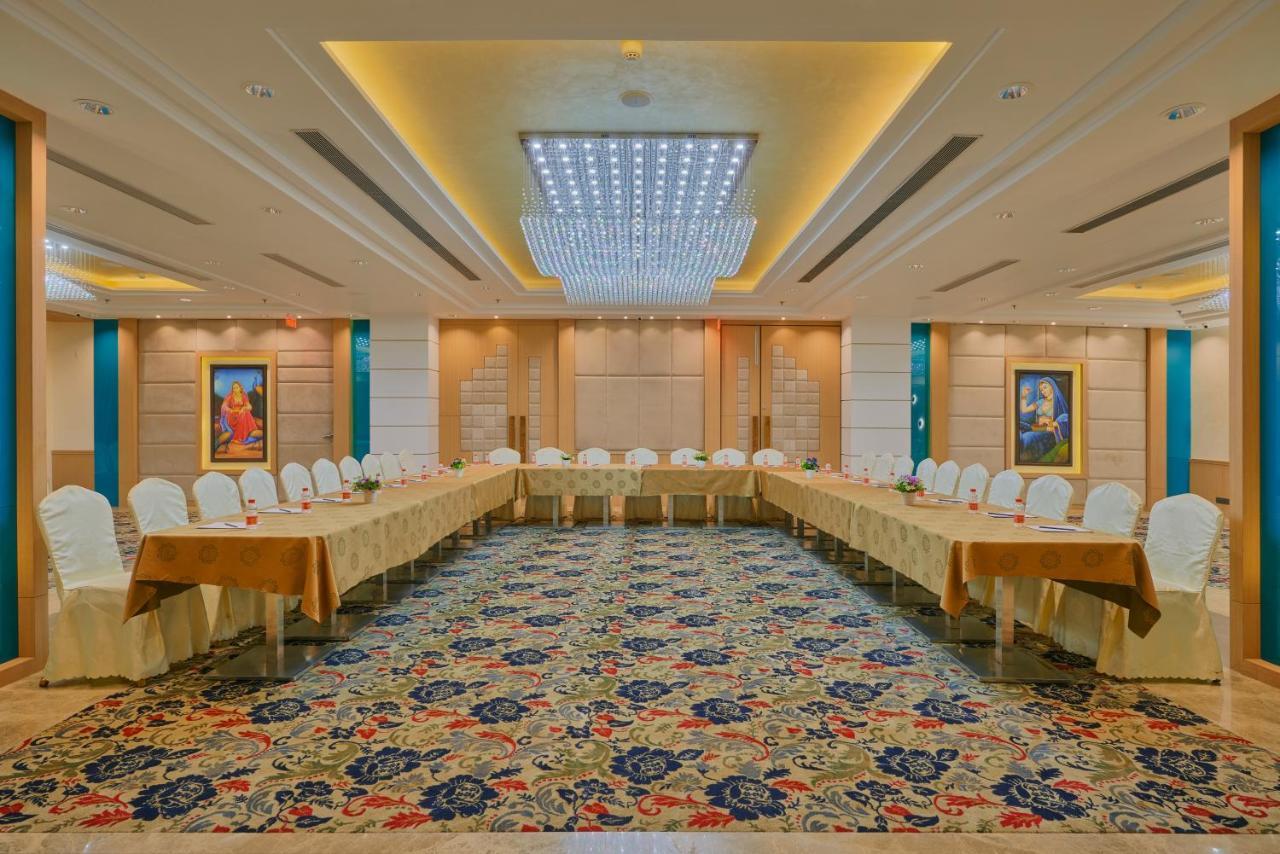 Skk Blu Hotel & Spa Ουνταϊπούρ Εξωτερικό φωτογραφία