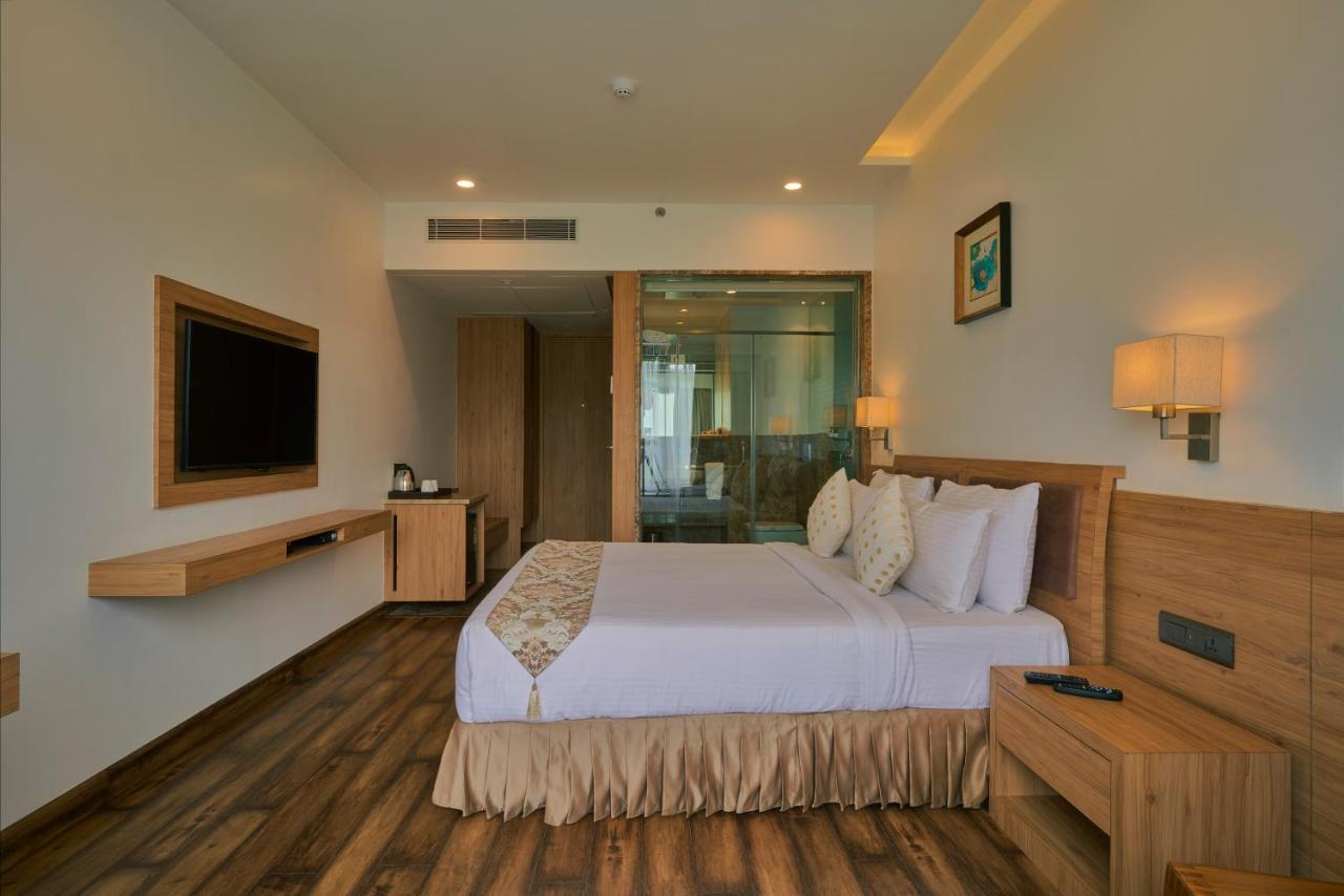 Skk Blu Hotel & Spa Ουνταϊπούρ Εξωτερικό φωτογραφία